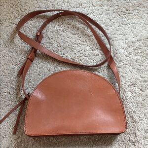 [Madewell] Half Moon Brown Leather Crossbody Bag